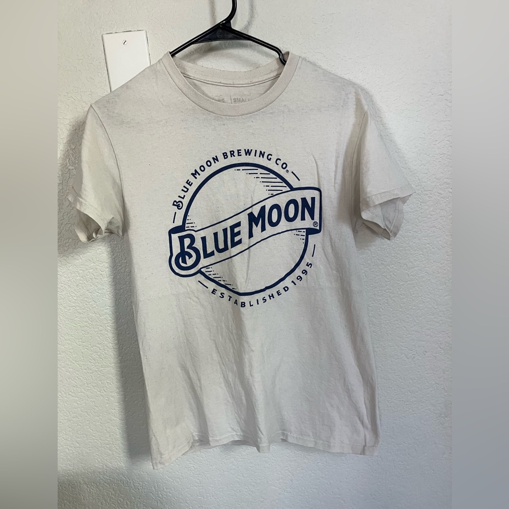 Men’s small tshirt